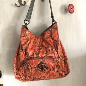 Vera Wang! Vegan Snake Skin, Burnt Oranges & browns,, long Soft adjustable strap